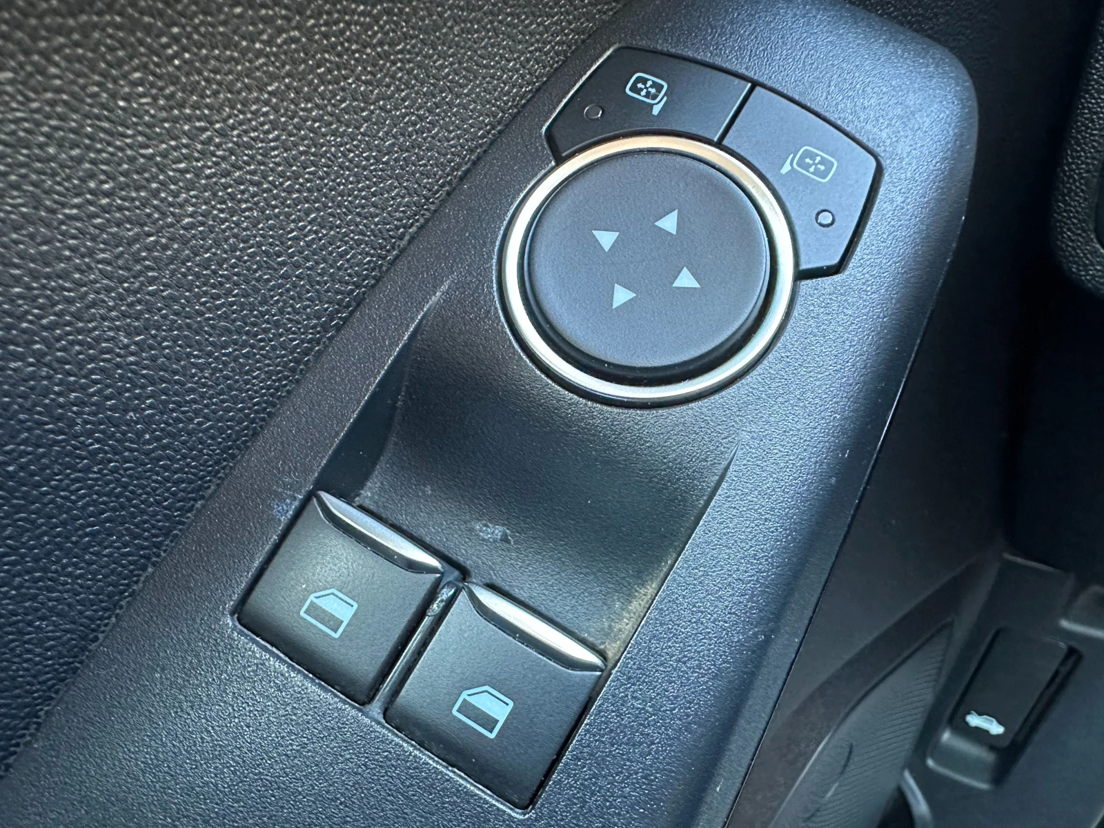 Ford Fiesta 1.5d 86 к.с. | Mobile.bg — изображение 17