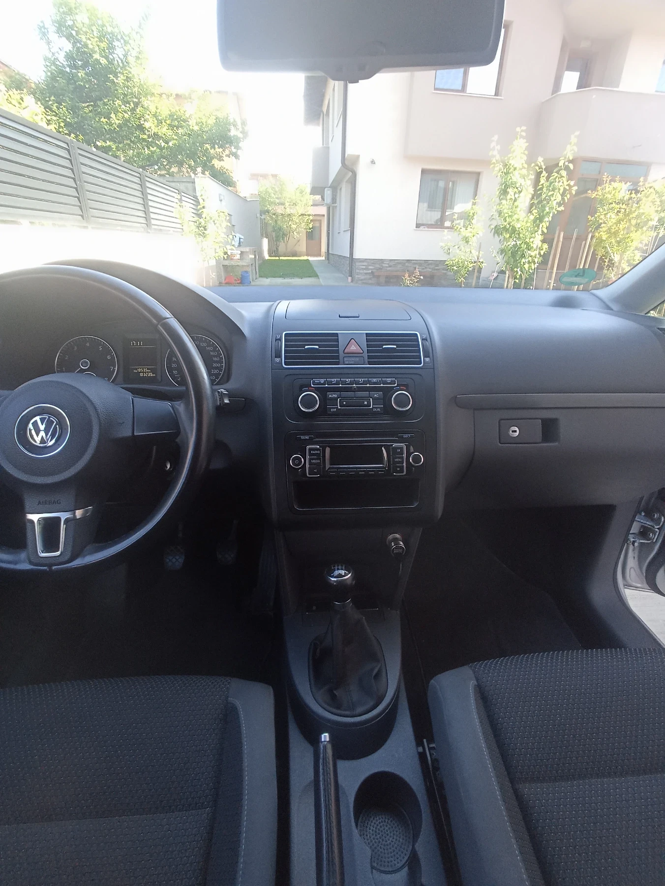 VW Touran  - изображение 7