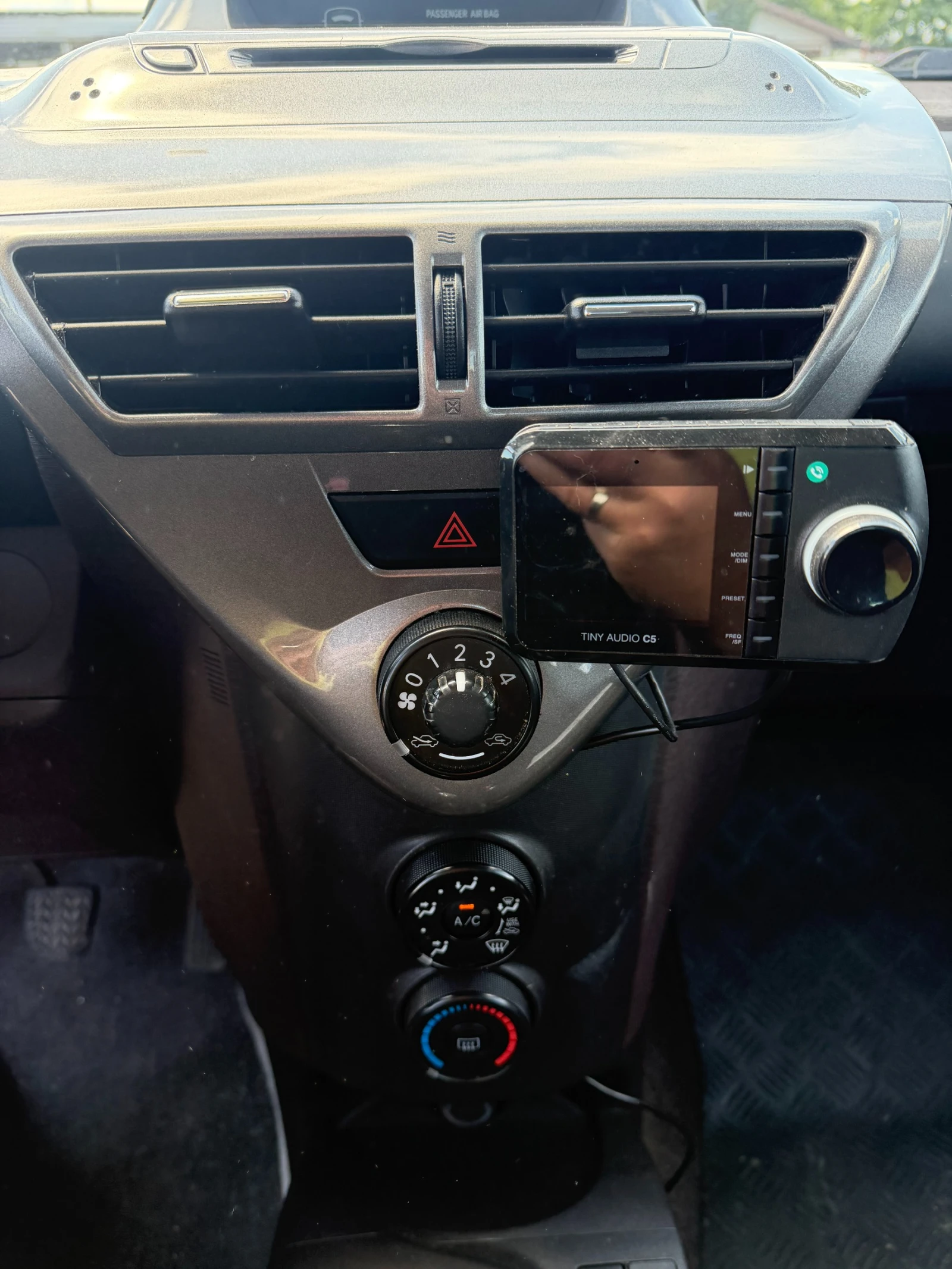 Toyota IQ 1.0i EURO 4 | Mobile.bg � ����������� 12