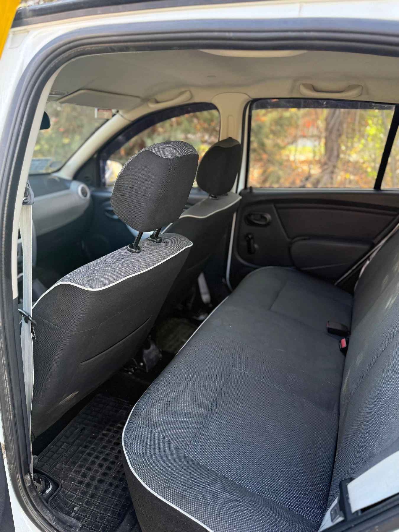 Dacia Sandero | Mobile.bg   7