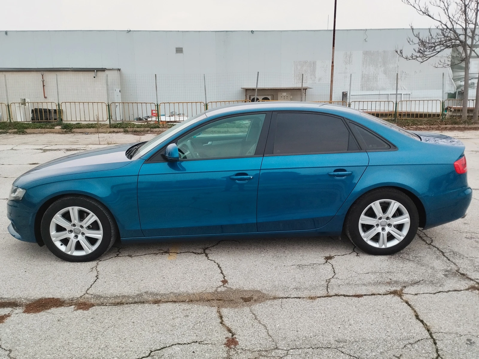 Audi A4 3.0TDI 239. 44  | Mobile.bg   6