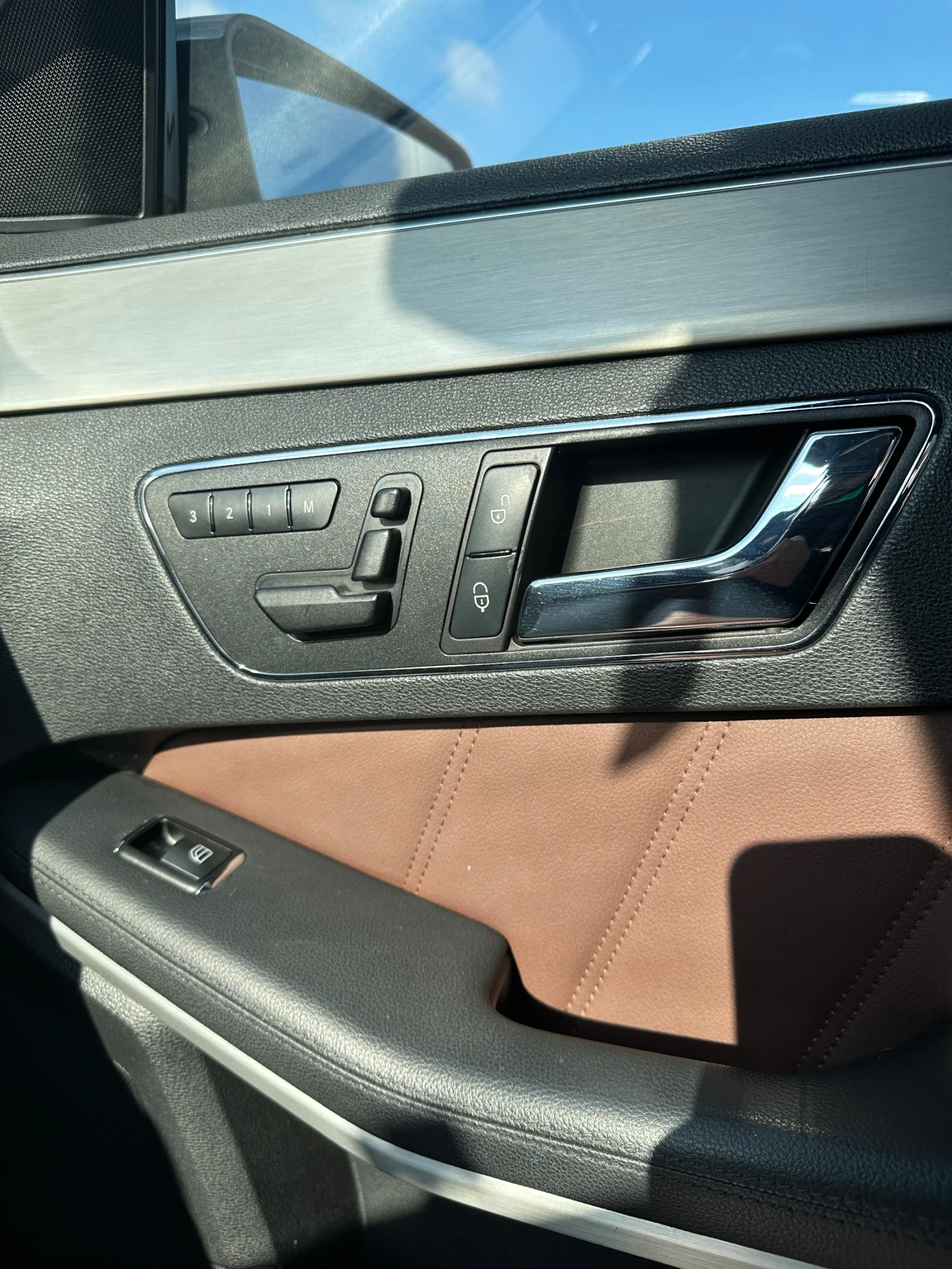 Mercedes-Benz E 350  - изображение 8