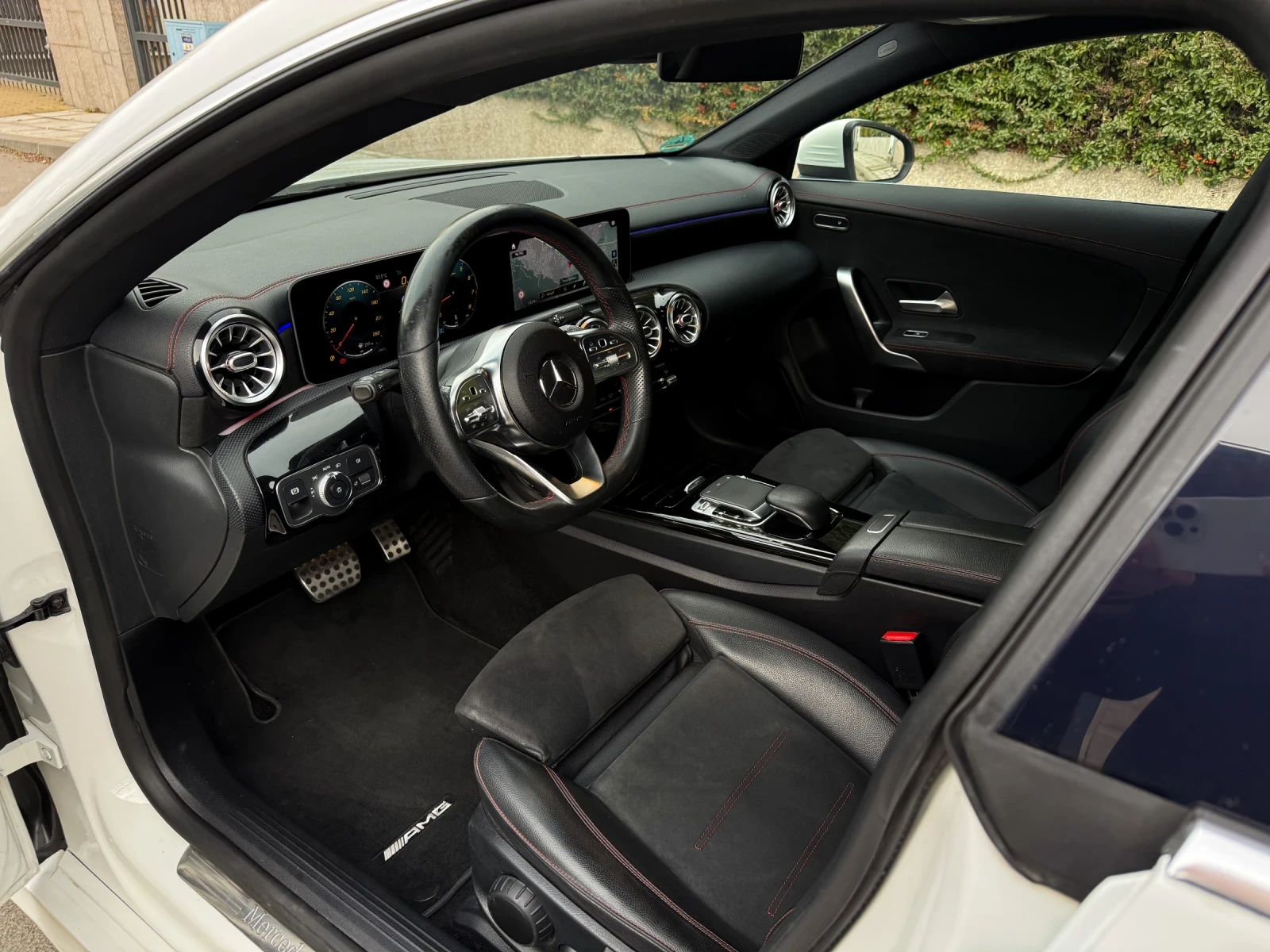 Mercedes-Benz CLA 180 AMG - изображение 10