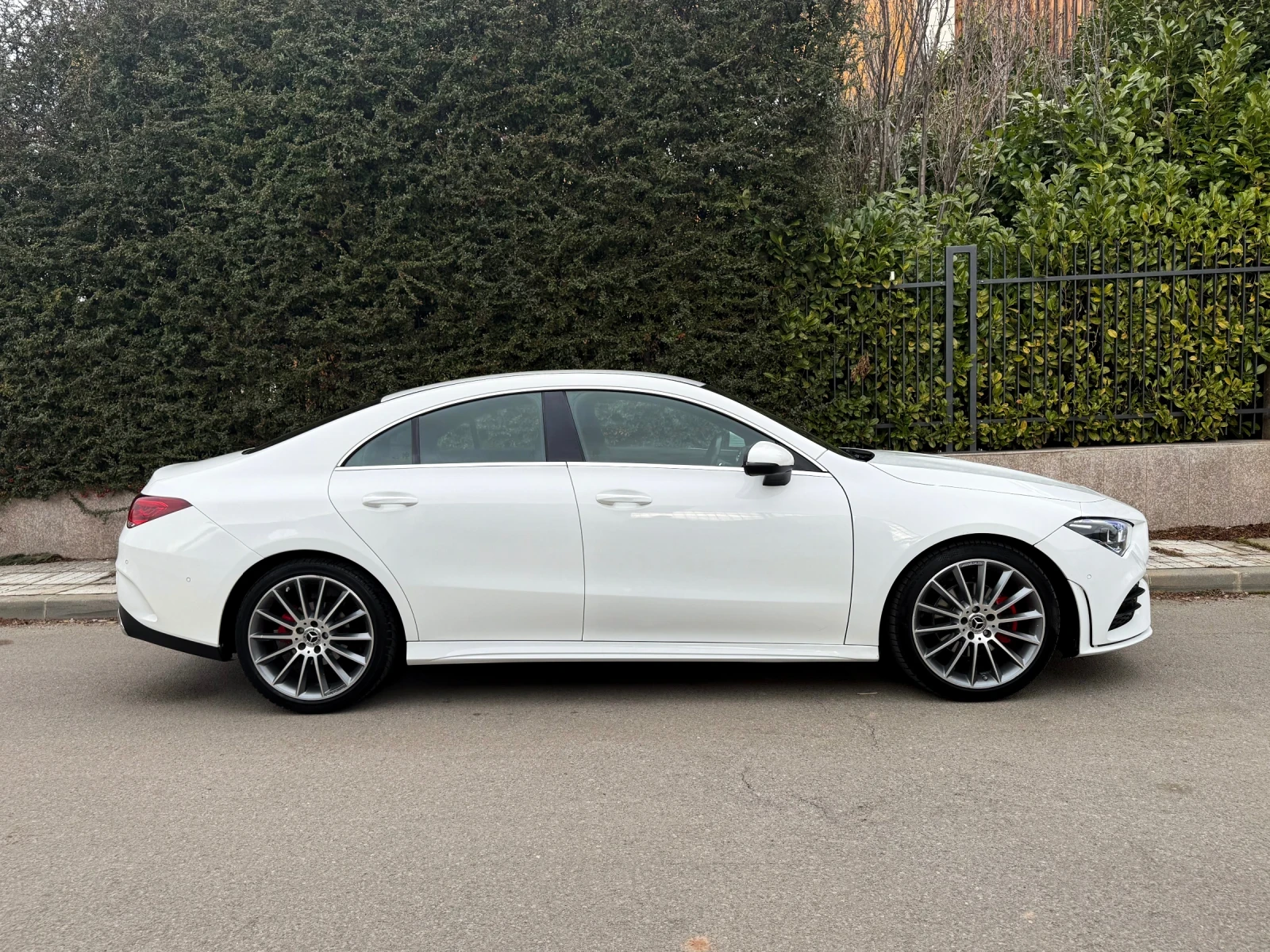 Mercedes-Benz CLA 180 AMG - изображение 6