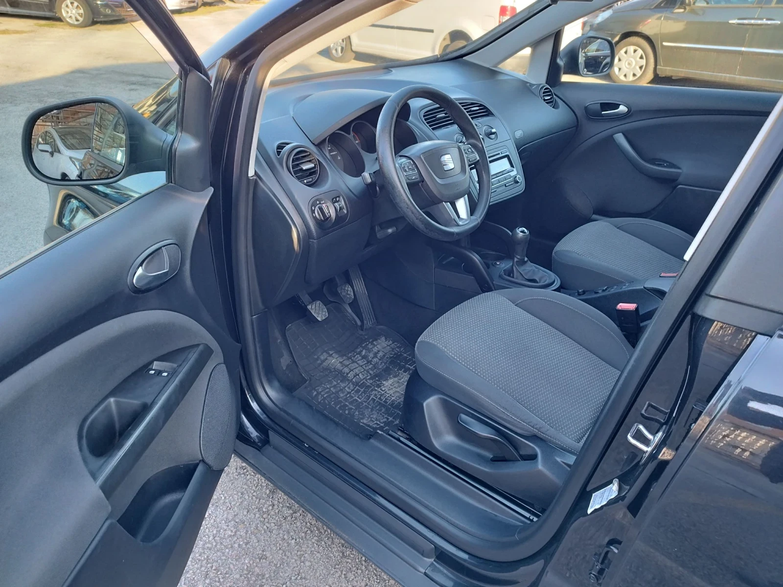 Seat Altea 1.9TDI-105kc 4x4, снимка 7 - Автомобили и джипове - 53808529