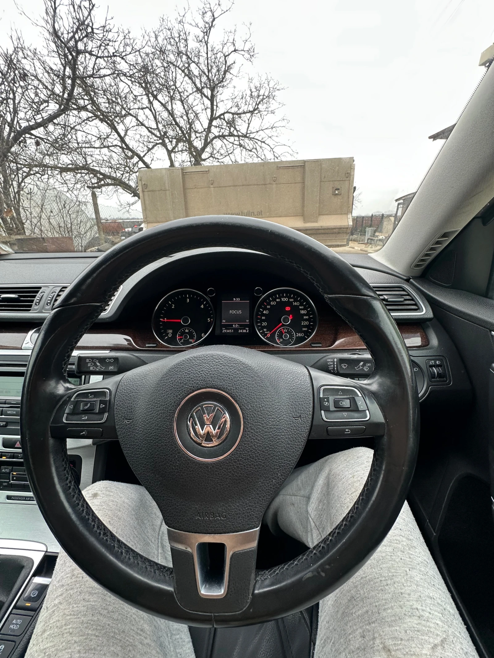VW Passat, снимка 8 - Автомобили и джипове - 53877393