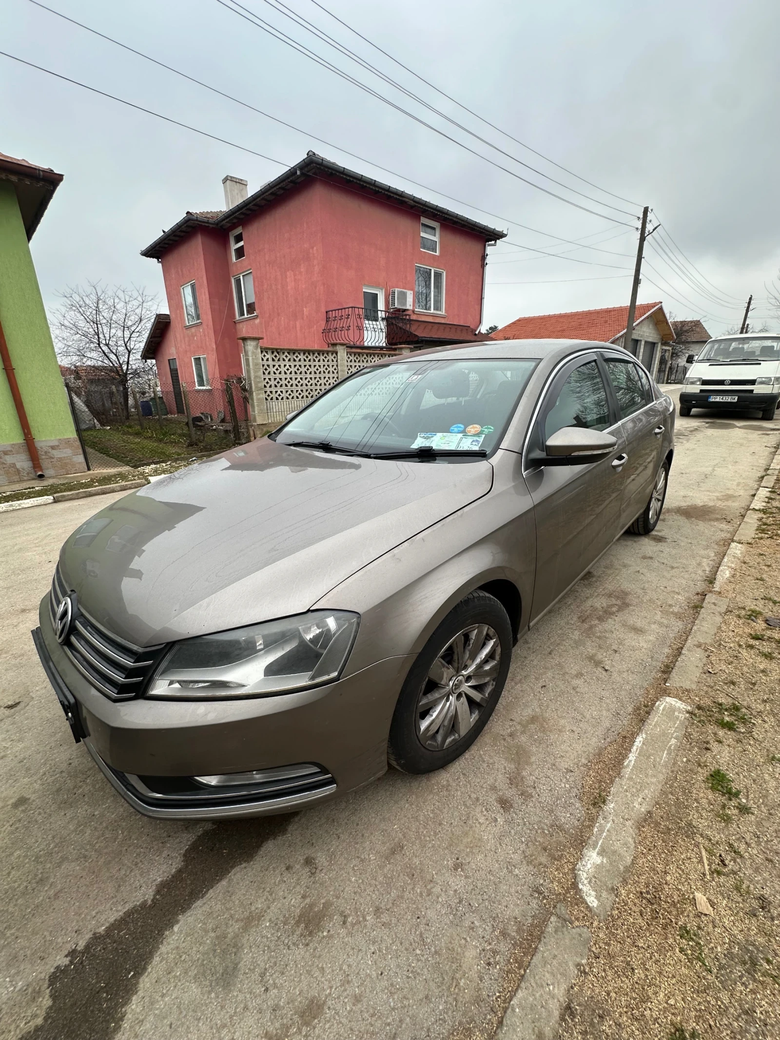 VW Passat, снимка 3 - Автомобили и джипове - 53877393