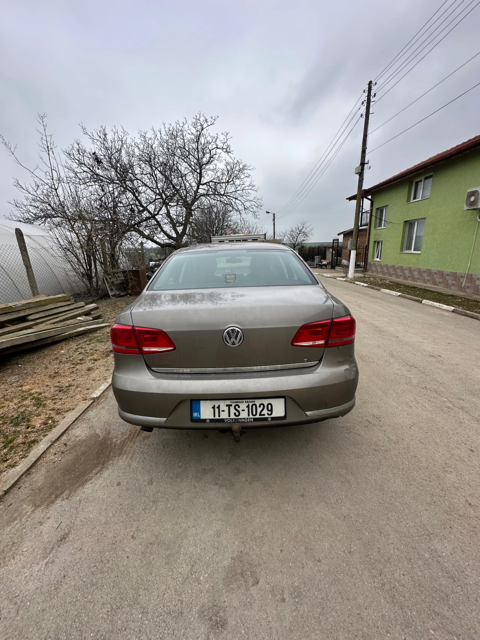 VW Passat, снимка 5 - Автомобили и джипове - 53877393