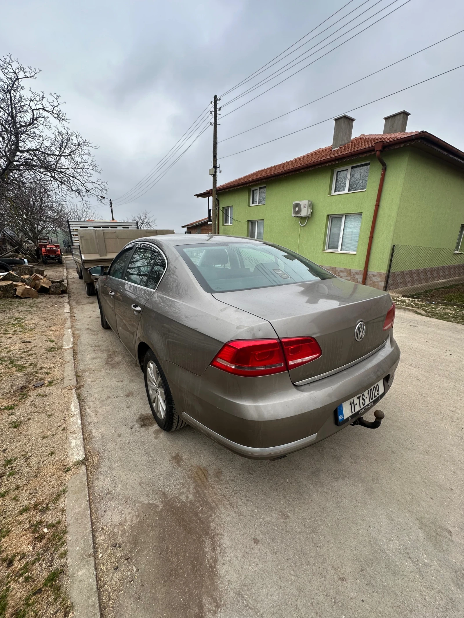 VW Passat, снимка 4 - Автомобили и джипове - 53877393