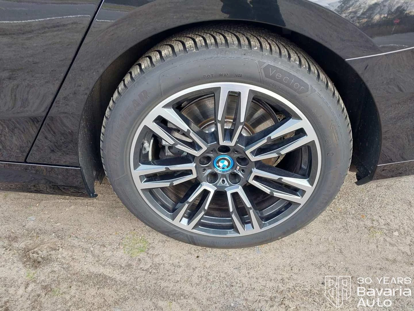 BMW i5 40 xDrive M Sport Paket Automatic, снимка 17 - Автомобили и джипове - 53887490