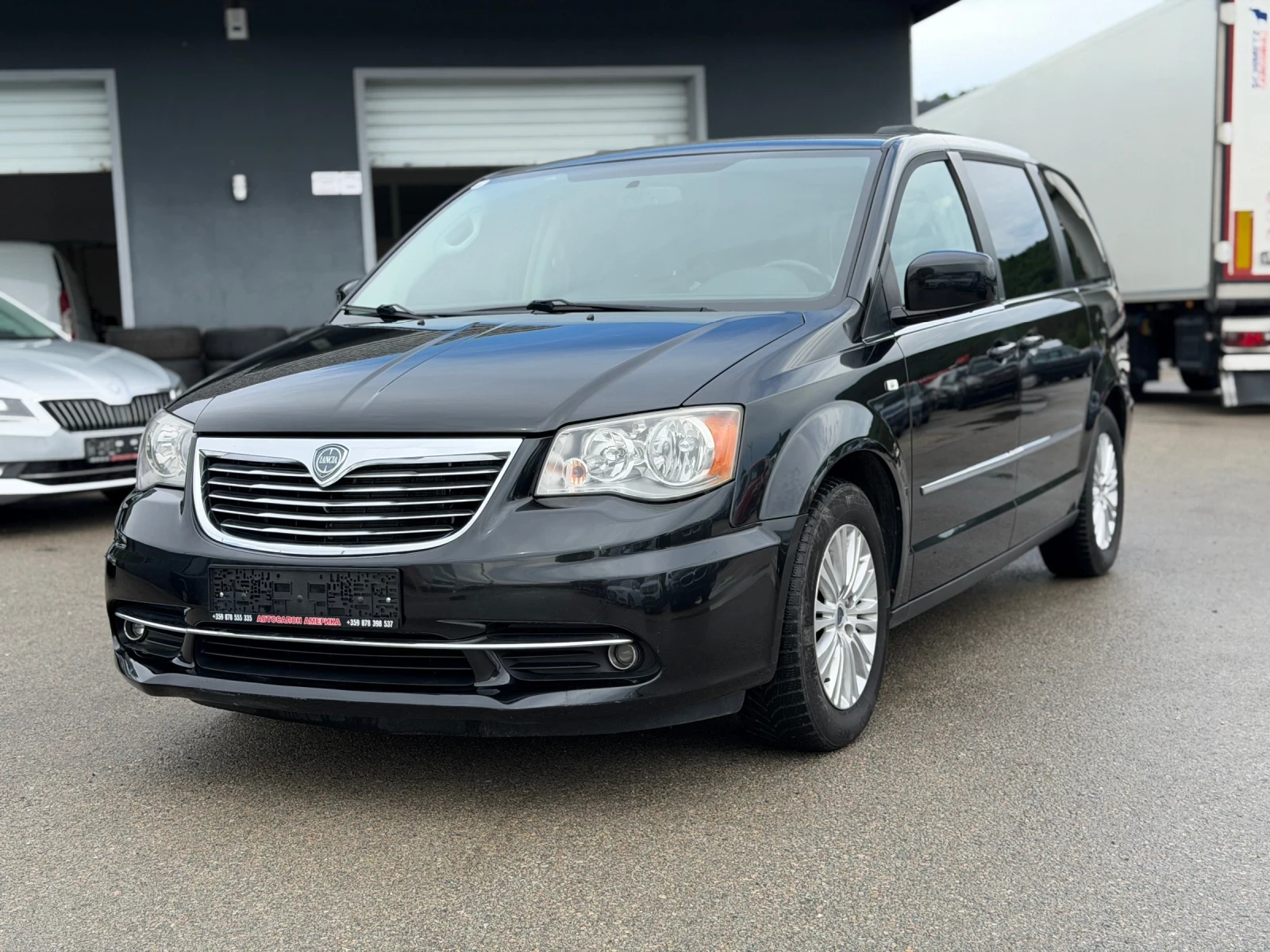 Lancia Voyager 2.8GRDI AUTOMATIC 7МЕСТА