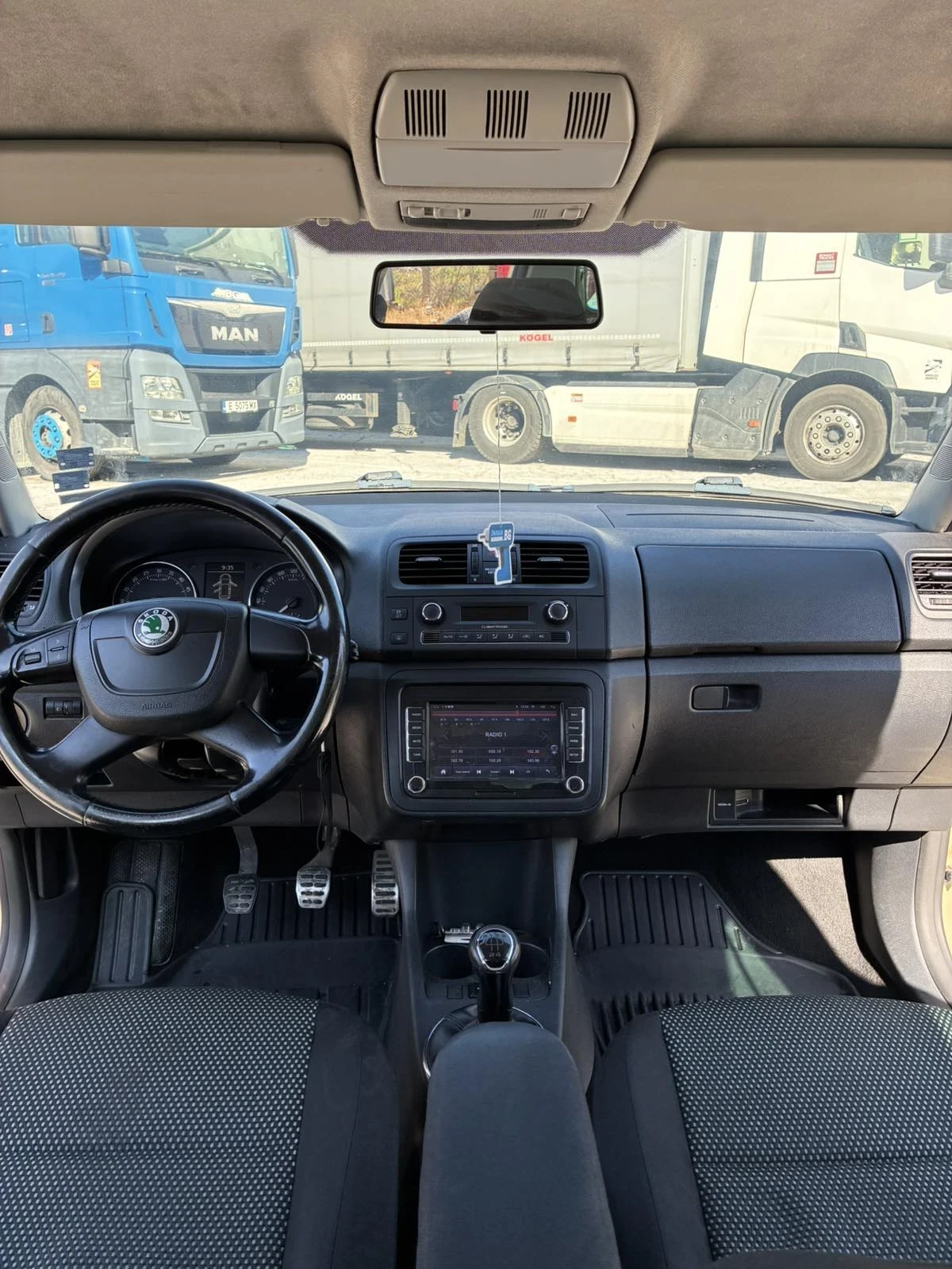 Skoda Fabia Скаут, снимка 8 - Автомобили и джипове - 54101521