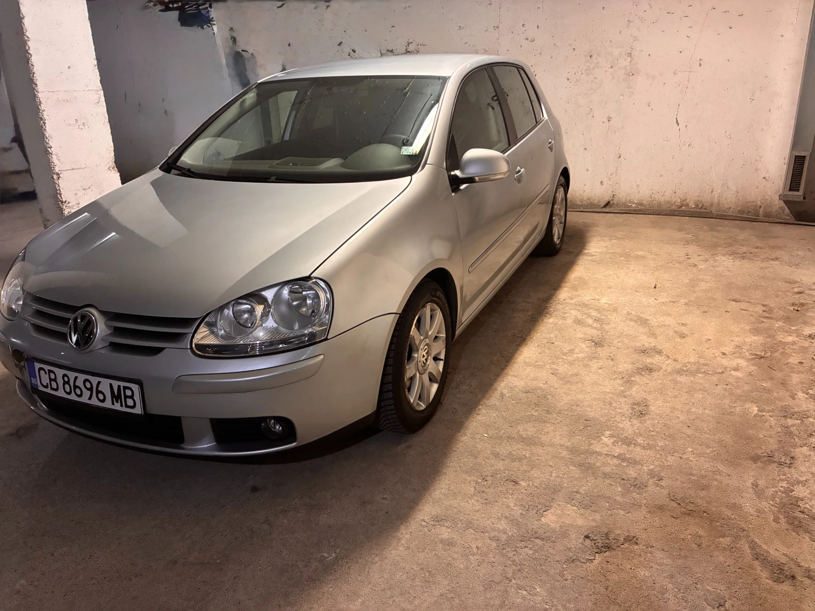 VW Golf 1.6 FSI