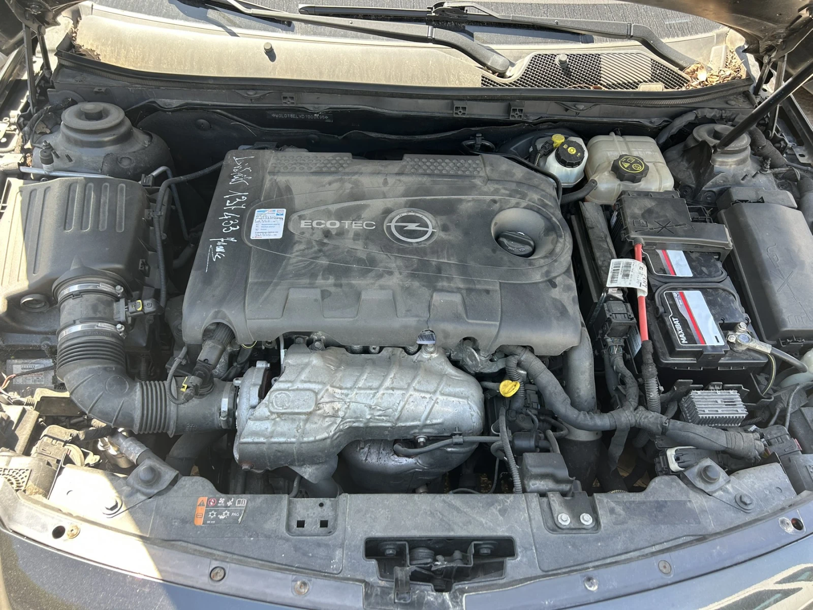 Opel Insignia 2.0 CDTI, снимка 12 - Автомобили и джипове - 54341616