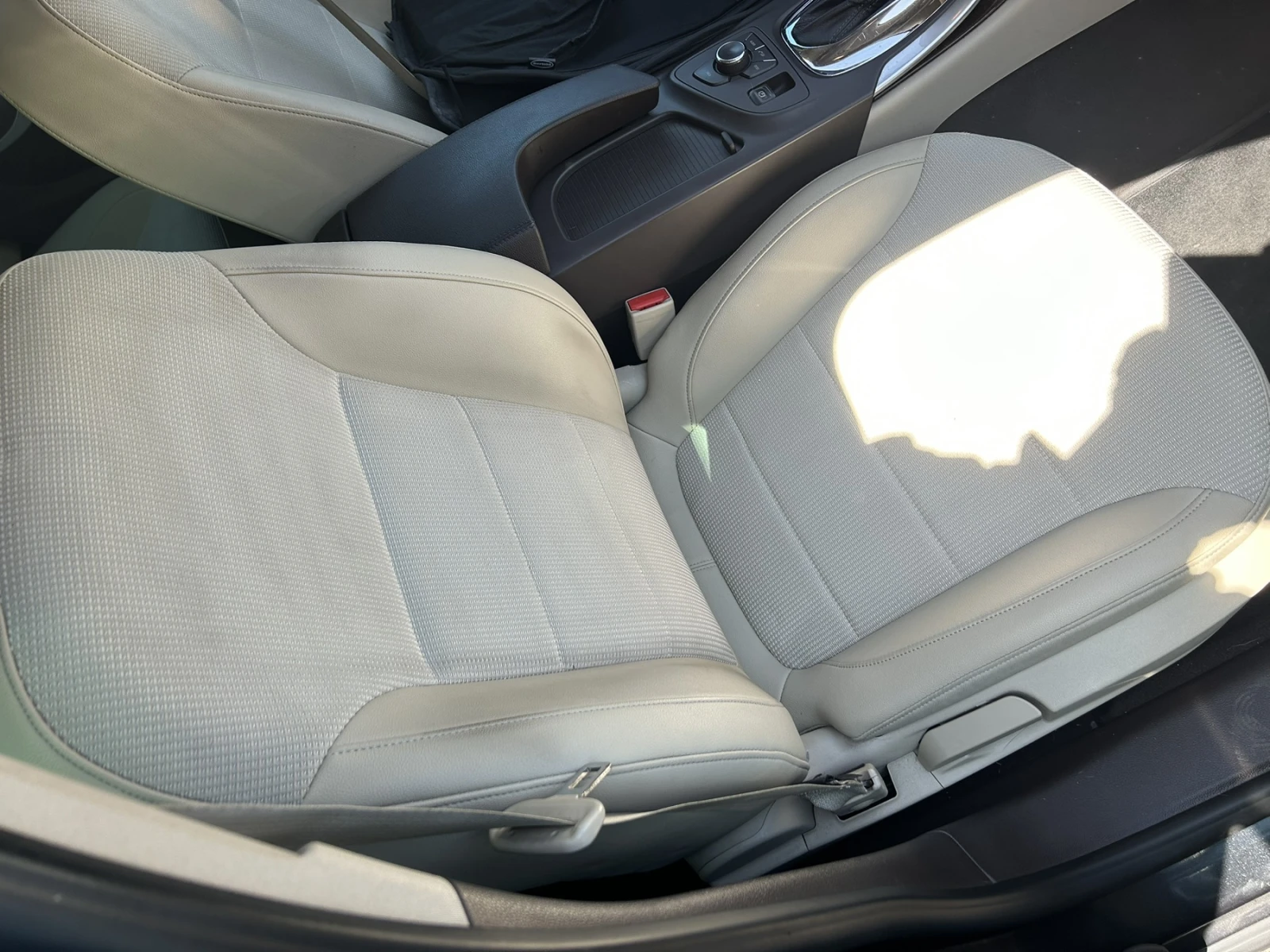 Opel Insignia 2.0 CDTI, снимка 6 - Автомобили и джипове - 54341616