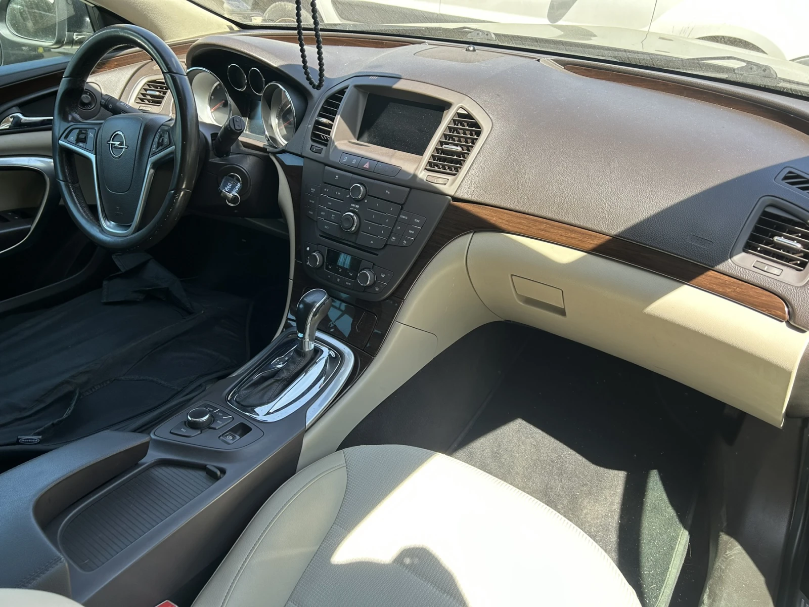 Opel Insignia 2.0 CDTI, снимка 9 - Автомобили и джипове - 54341616