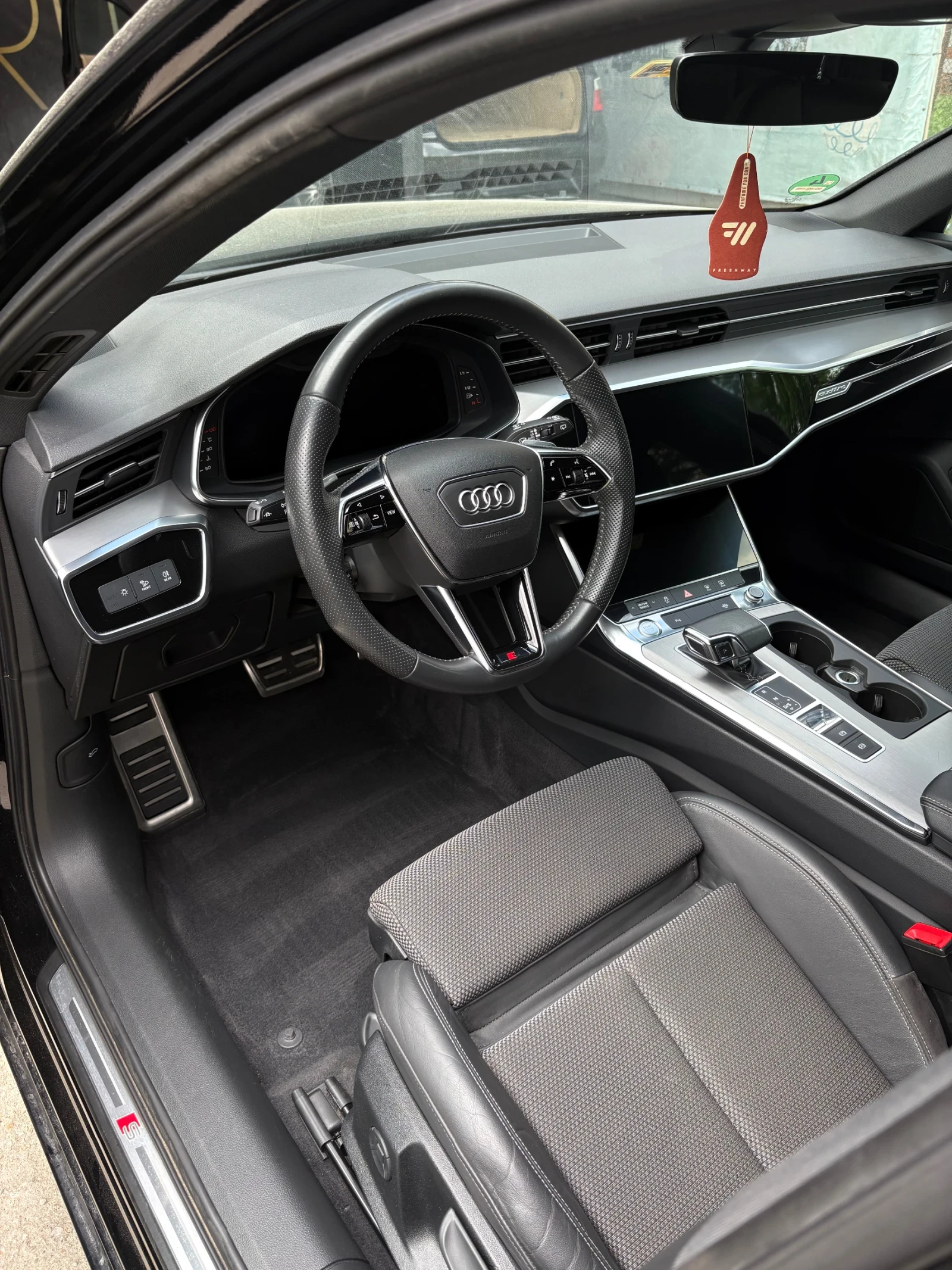 Audi A6 50 TDI , S-line, Panorama, снимка 9 - Автомобили и джипове - 54359191