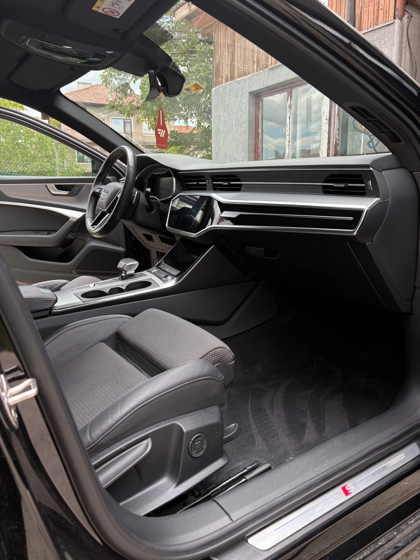 Audi A6 50 TDI , S-line, Panorama, снимка 11 - Автомобили и джипове - 54359191