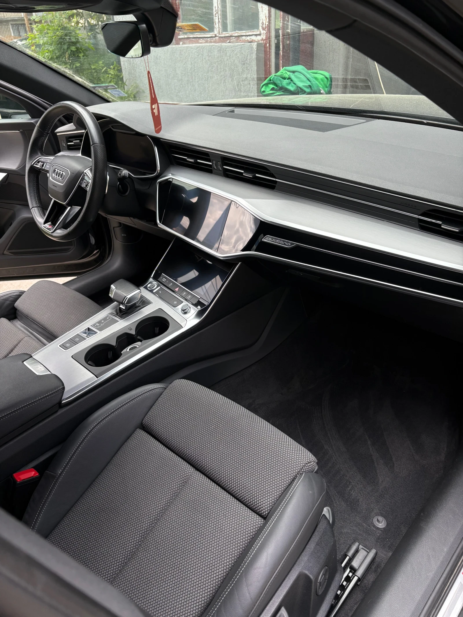 Audi A6 50 TDI , S-line, Panorama, снимка 10 - Автомобили и джипове - 54359191