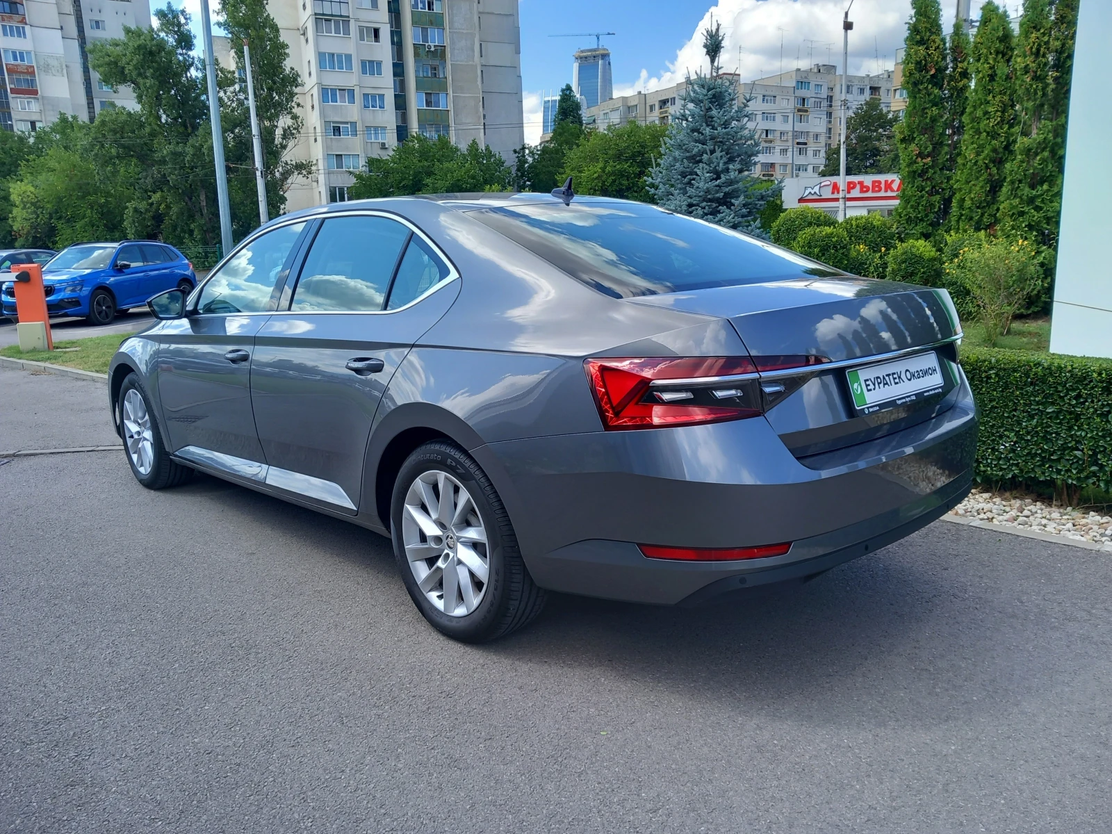 Skoda Superb 2.0 TDI /7DSG/ 4X4, снимка 4 - Автомобили и джипове - 55412918
