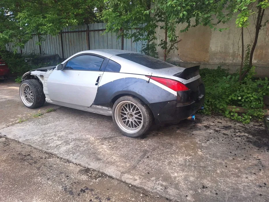 Nissan 350z, снимка 2 - Автомобили и джипове - 55882124