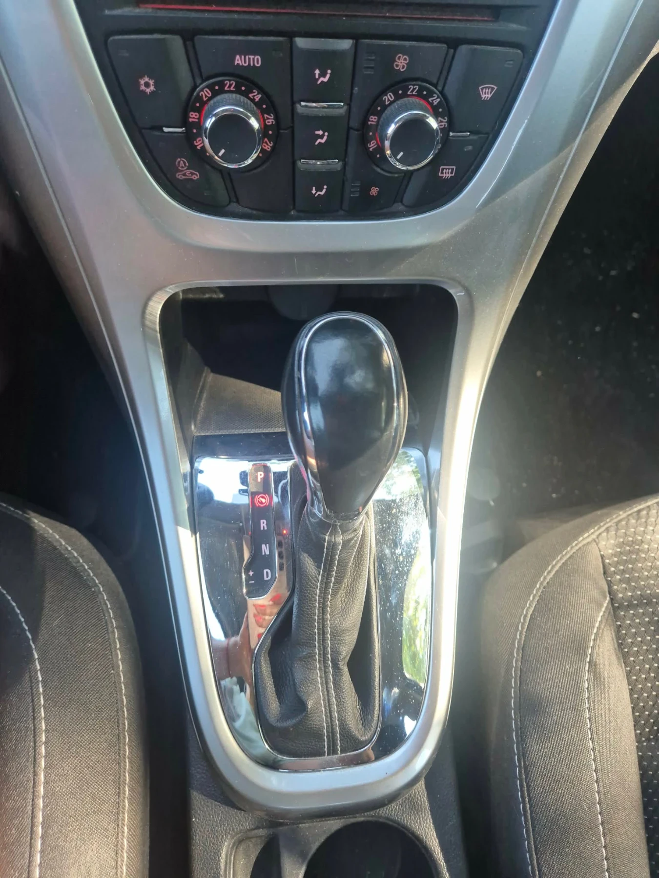 Opel Astra, снимка 8 - Автомобили и джипове - 56074320