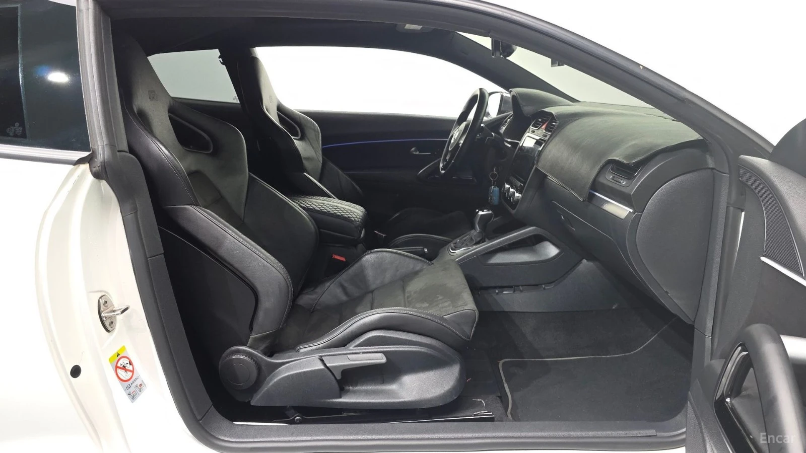 VW Scirocco R - RECARO SEATS - ПОДГРЕВИ - ШИБИДАХ, снимка 11 - Автомобили и джипове - 56103342
