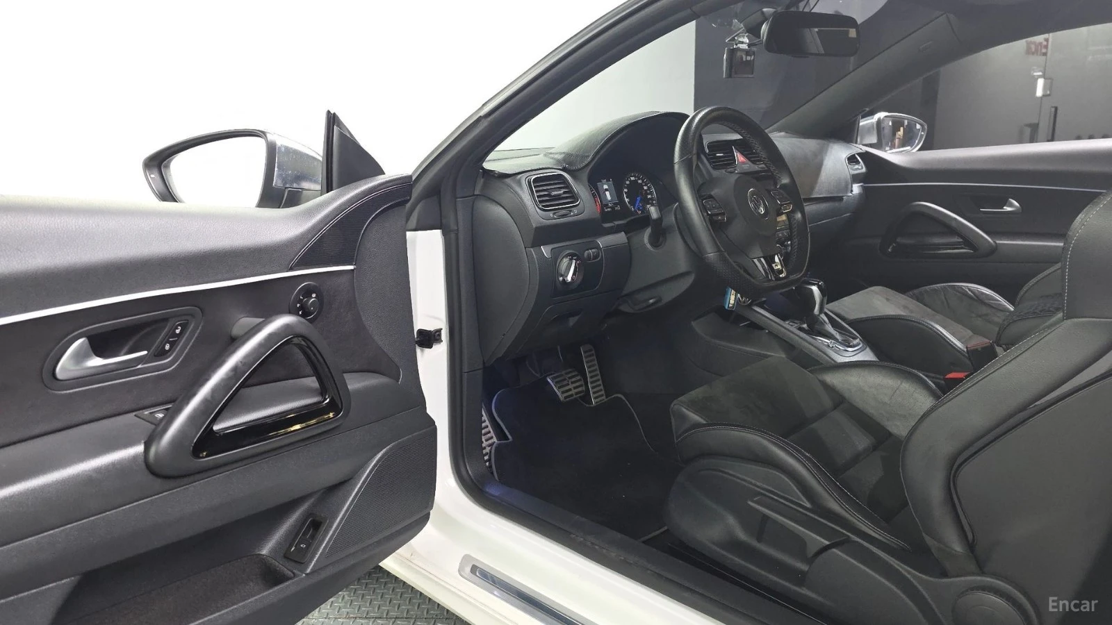 VW Scirocco R - RECARO SEATS - ПОДГРЕВИ - ШИБИДАХ, снимка 10 - Автомобили и джипове - 56103342