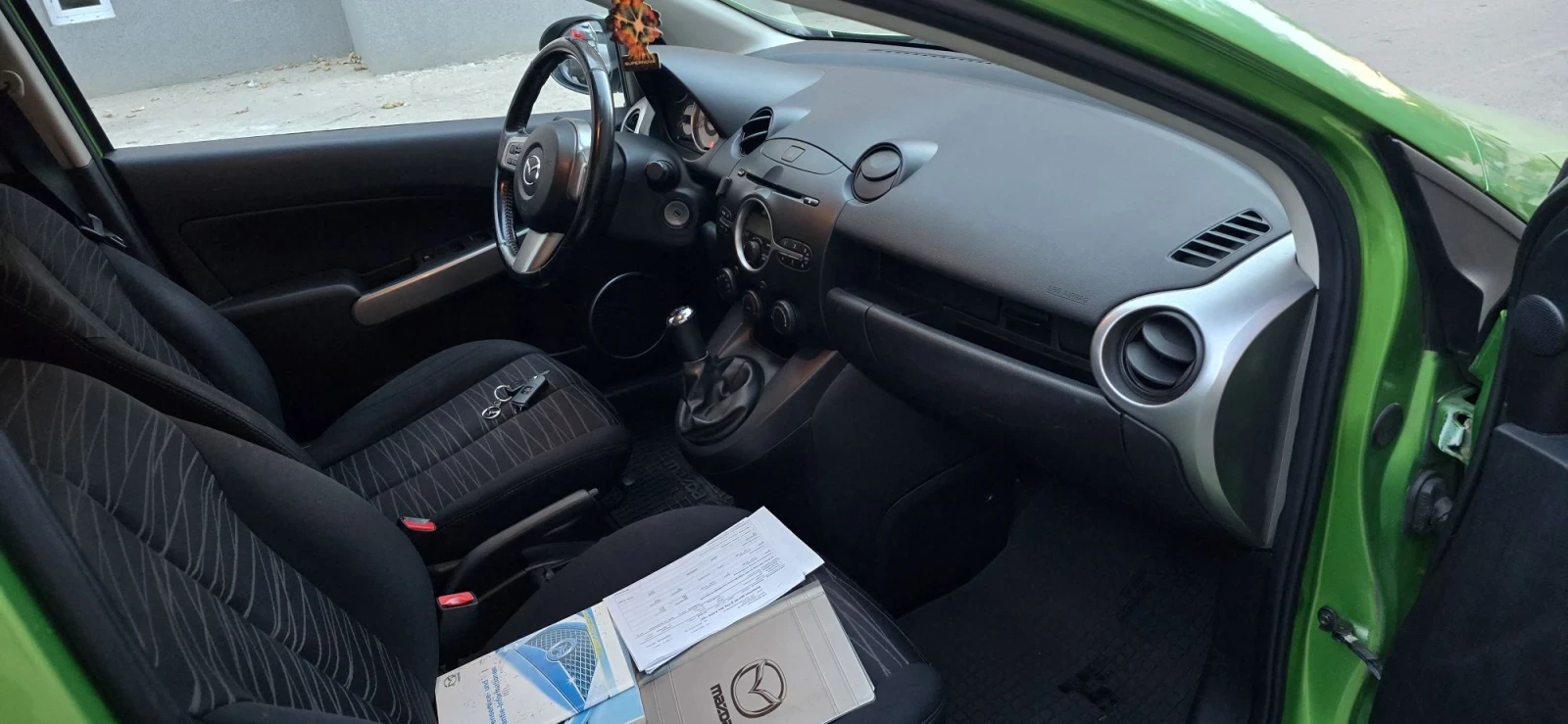 Mazda 2 1.3i | Mobile.bg � ����������� 14