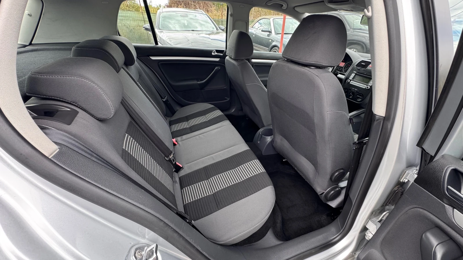 VW Golf 1.9 -105 2008 г BLS, снимка 11 - Автомобили и джипове - 56223585