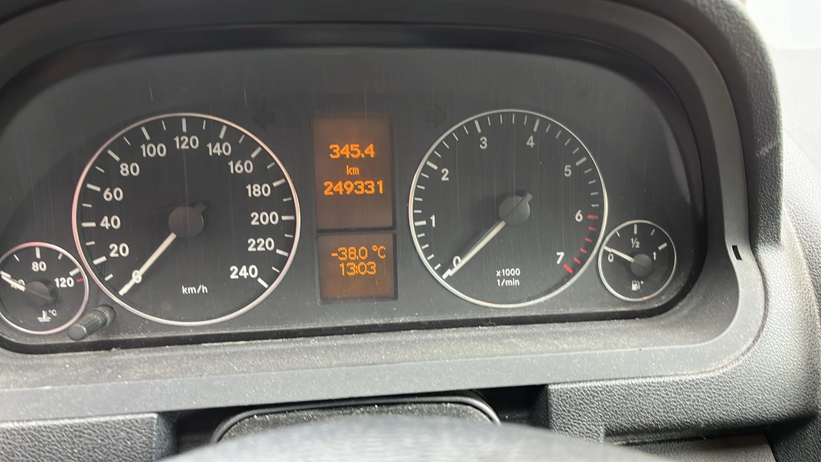 Mercedes-Benz A 160 Face-lift-2010 -BlueEFFICIENCY, снимка 11 - Автомобили и джипове - 56233274