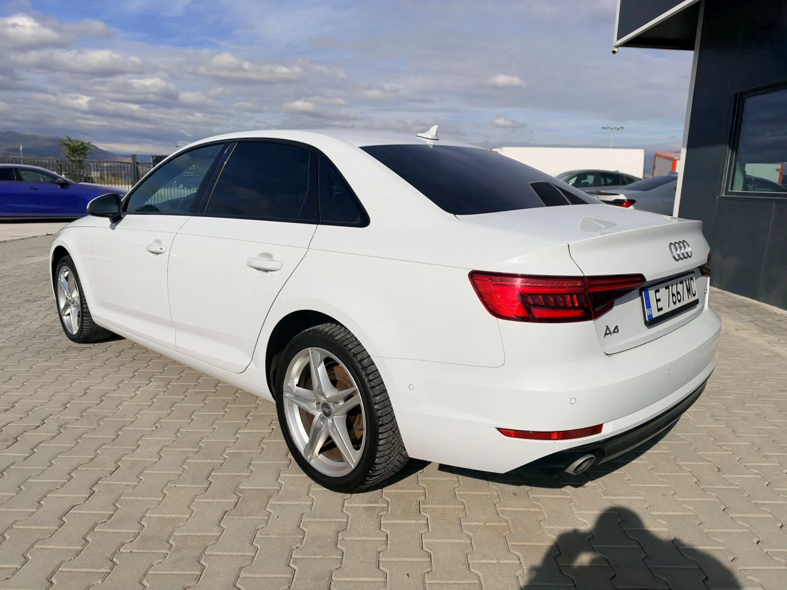 Audi A4 2.0TDI Собствен лизинг!!!, снимка 3 - Автомобили и джипове - 56730277