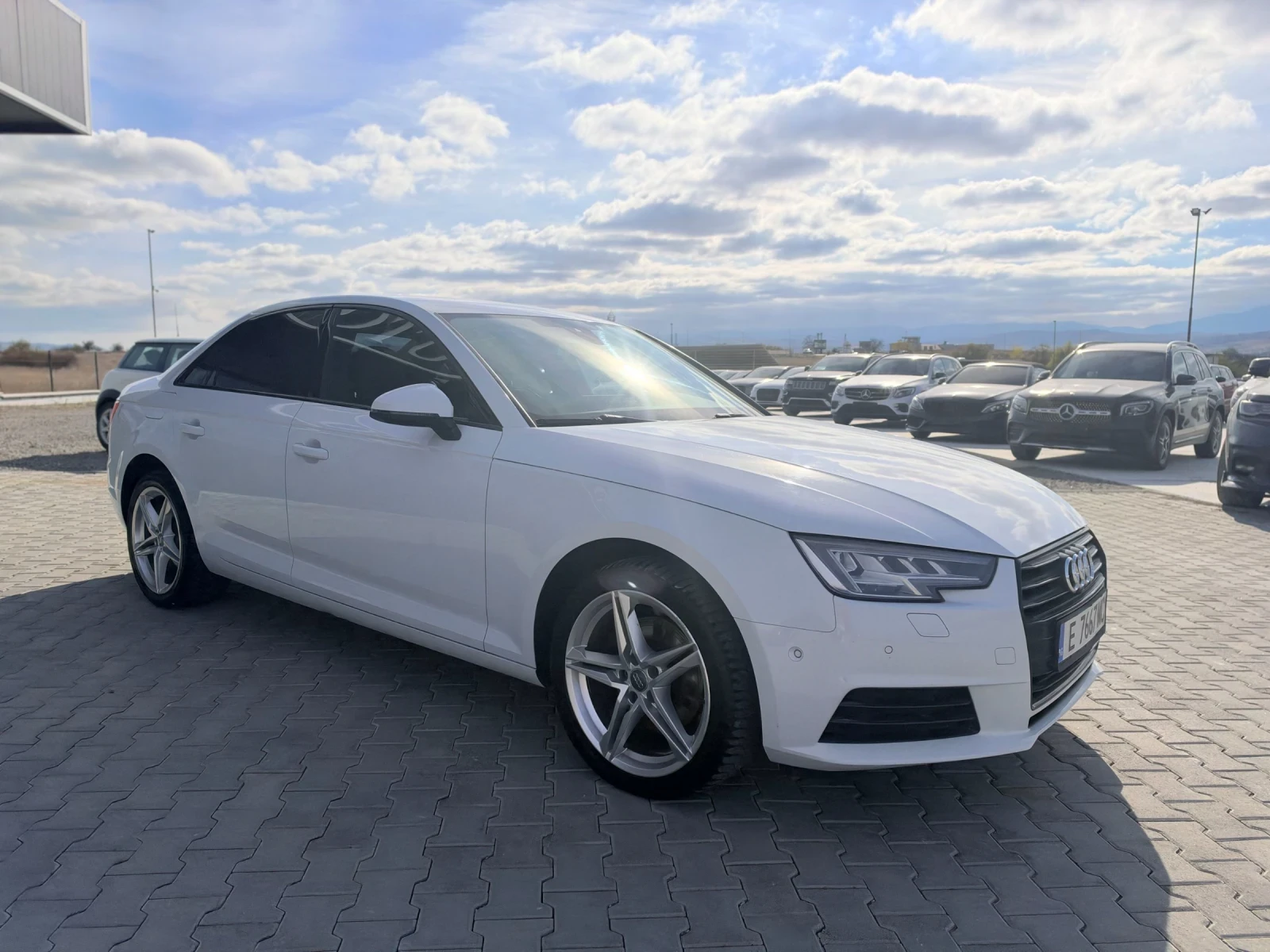 Audi A4 2.0TDI Собствен лизинг!!!, снимка 7 - Автомобили и джипове - 56730277
