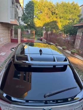 Toyota C-HR Кросоувър, снимка 3