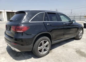  Mercedes-Benz GLC 30...