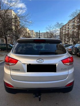 Hyundai IX35 2.0 Панорама/KeylessGO/Камера/2WD/Суббуфер, снимка 8