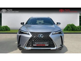 ����� �� �������� �� Lexus UX 300H Executive