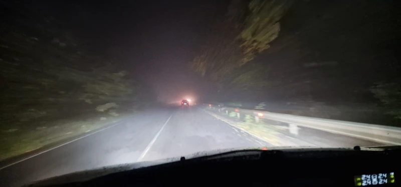 Citroen C-Crosser 2.2 HDI-Реновиран, снимка 7 - Автомобили и джипове - 52700097