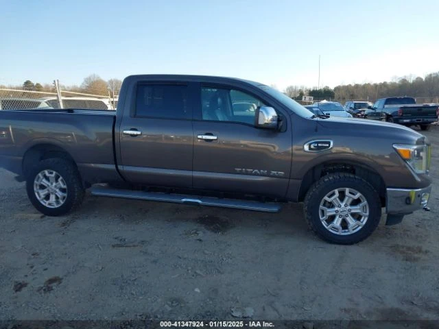 Nissan Titan crew cab SL, снимка 12 - Автомобили и джипове - 49191552