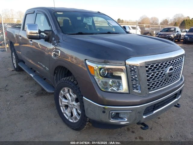 Nissan Titan crew cab SL, снимка 1 - Автомобили и джипове - 49191552