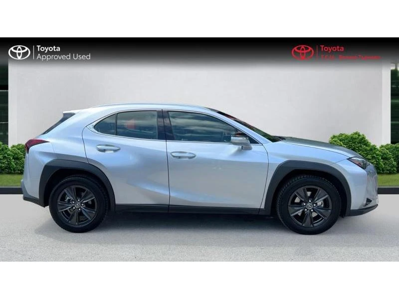 Lexus UX 300H Executive, снимка 4 - Автомобили и джипове - 54791293