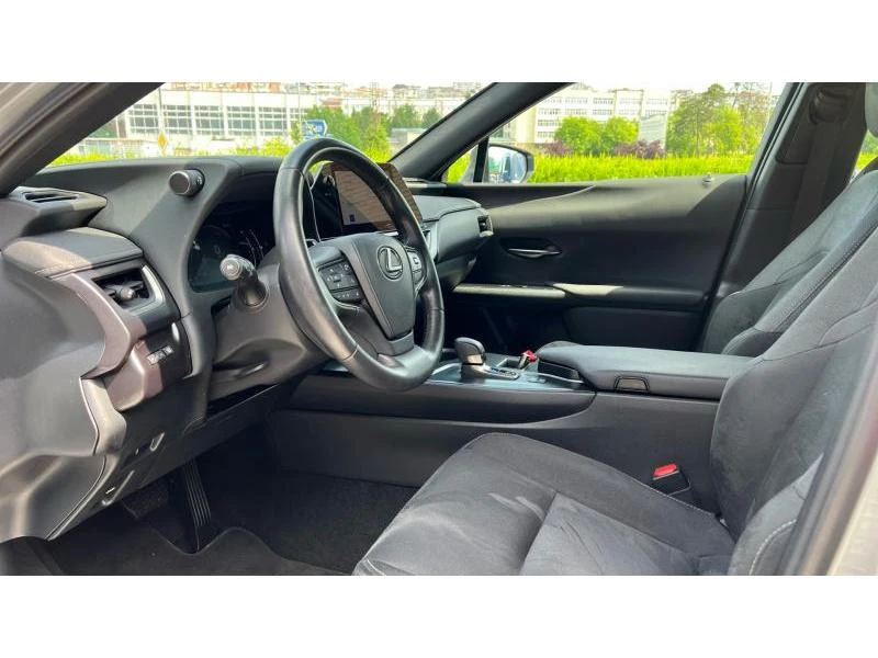 Lexus UX 300H Executive, снимка 9 - Автомобили и джипове - 54791293