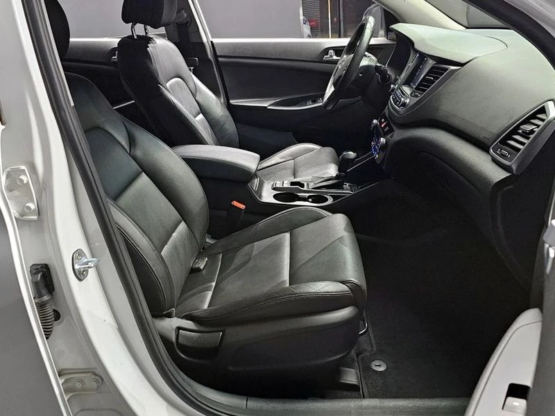 Hyundai Tucson Gasoline 1.6 turbo 2WD| 177к.с.| ВКЛ.ТЕХНОТЕСТ, снимка 10 - Автомобили и джипове - 55294088