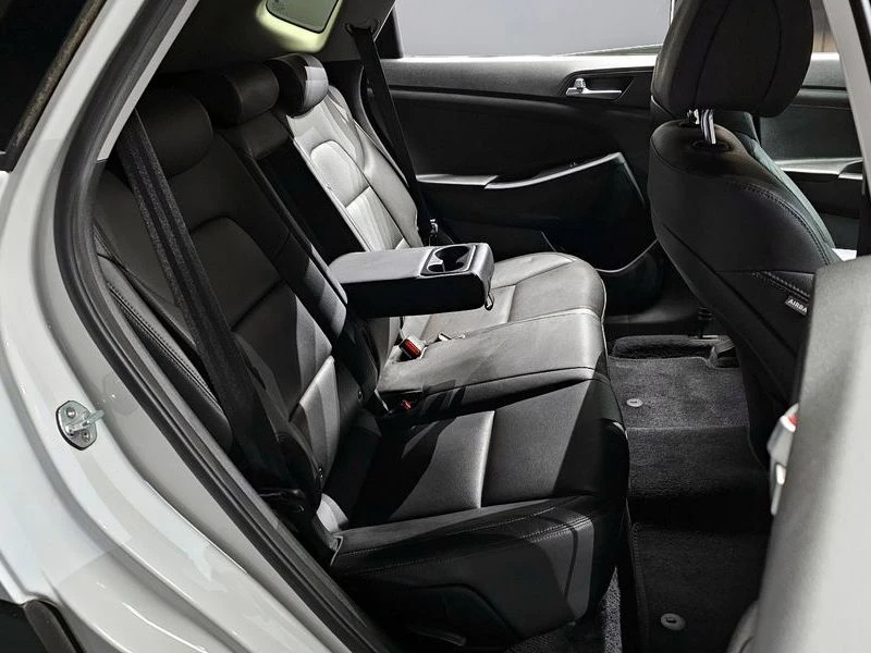 Hyundai Tucson Gasoline 1.6 turbo 2WD| 177к.с.| ВКЛ.ТЕХНОТЕСТ, снимка 12 - Автомобили и джипове - 55294088