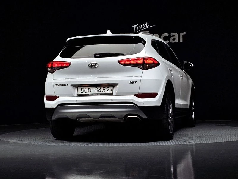 Hyundai Tucson Gasoline 1.6 turbo 2WD| 177к.с.| ВКЛ.ТЕХНОТЕСТ, снимка 4 - Автомобили и джипове - 55294088