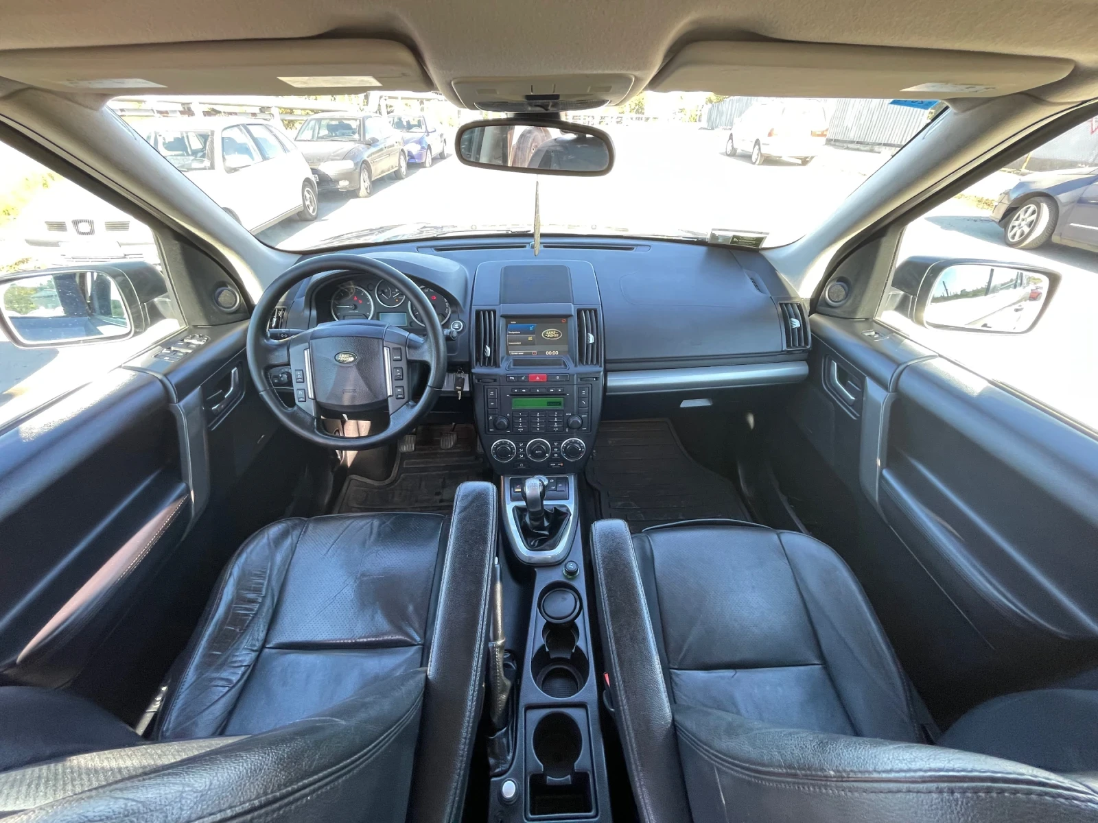 Land Rover Freelander HSE 2.2TD4, 6 СКОРОСТИ, КОЖА, НАВИГАЦИЯ, ТЕГЛИЧ - изображение 8