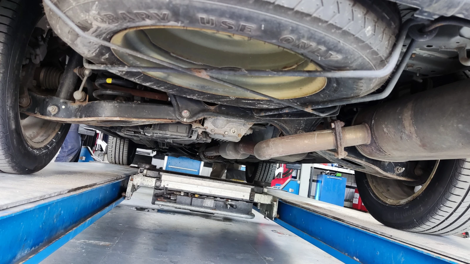 Citroen C-Crosser 2.2 HDI-Реновиран - изображение 8