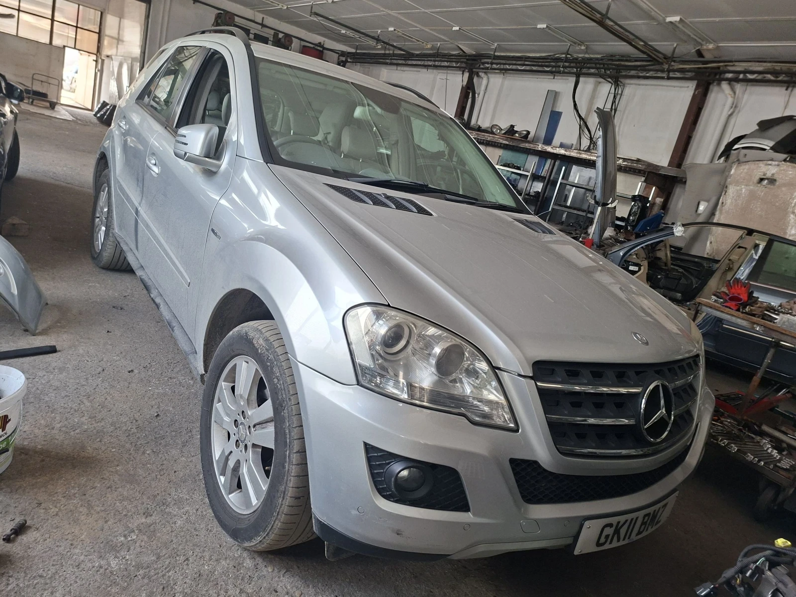 Mercedes-Benz ML 300 заЧАСТИ
