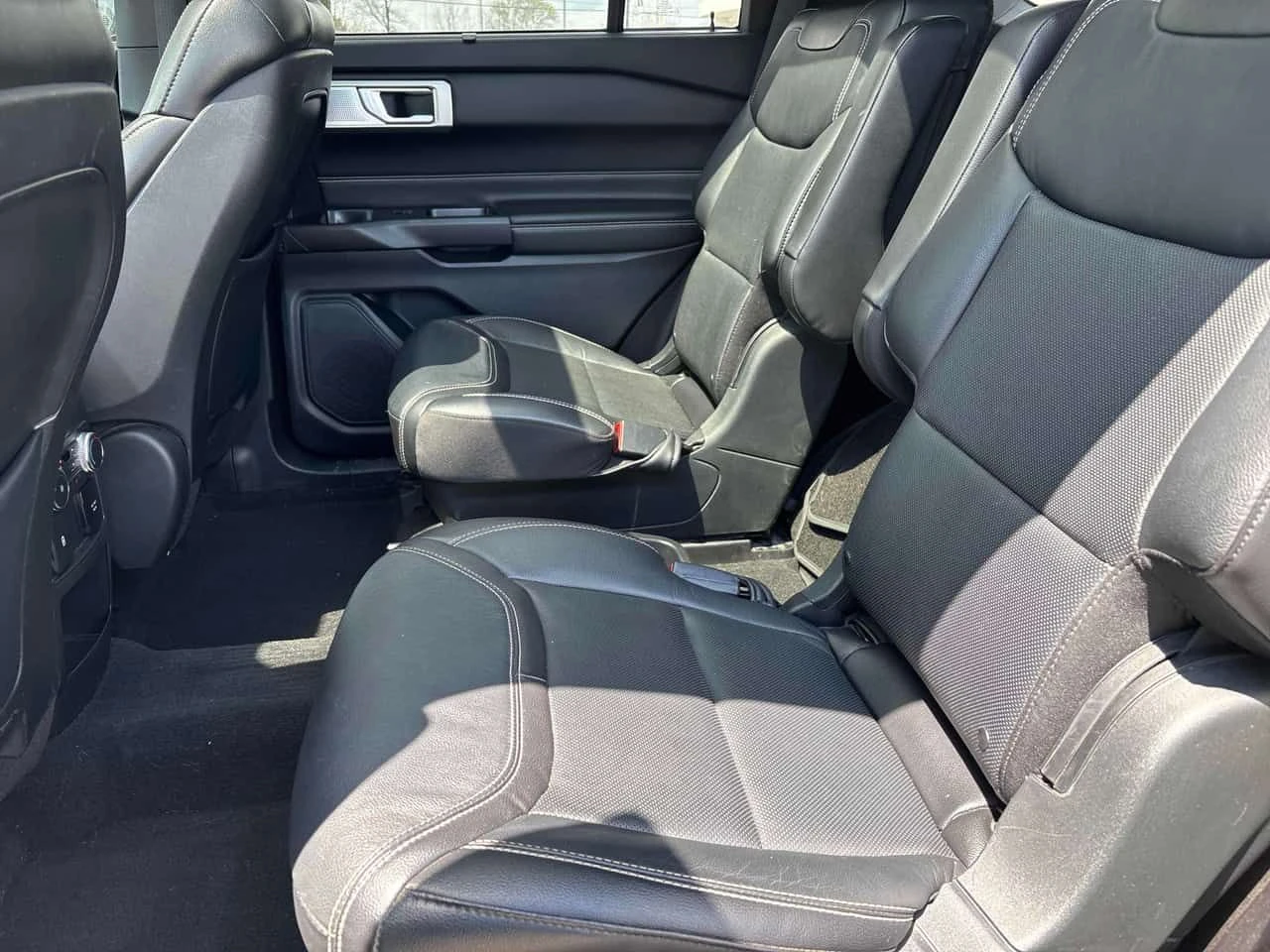 Ford Explorer * ST * 360 * ОБДУХВАНЕ * PANO, снимка 12 - Автомобили и джипове - 54484498