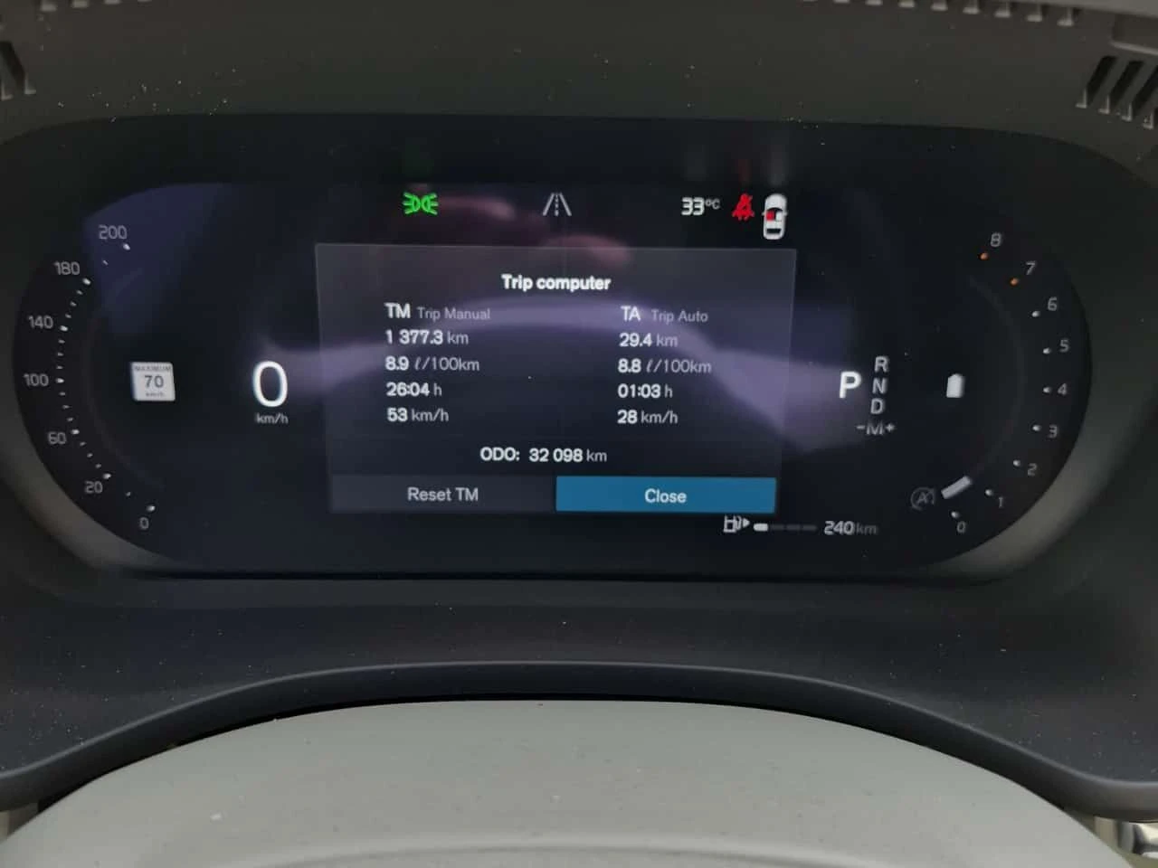 Volvo XC60 * PLUS DARK THEME * CARFAX * Един собственик * , снимка 6 - Автомобили и джипове - 54915847